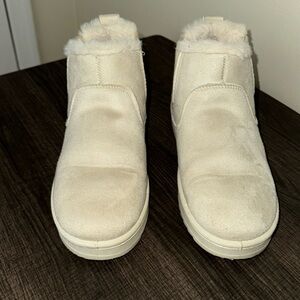 Winter ankle boots
